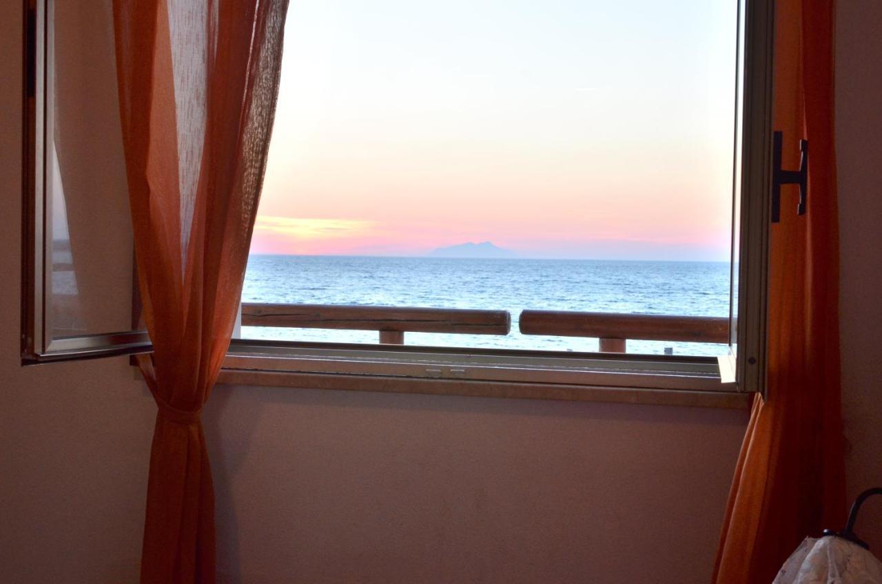 Casa Al Mare Con Splendida Vista Sul Mare Villa เปโตรสิโน ภายนอก รูปภาพ